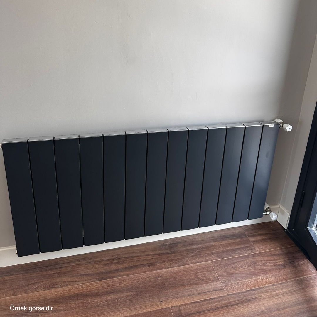 Juno 600 x 1300 (13 Dilim) Siyah Alüminyum Radyatör