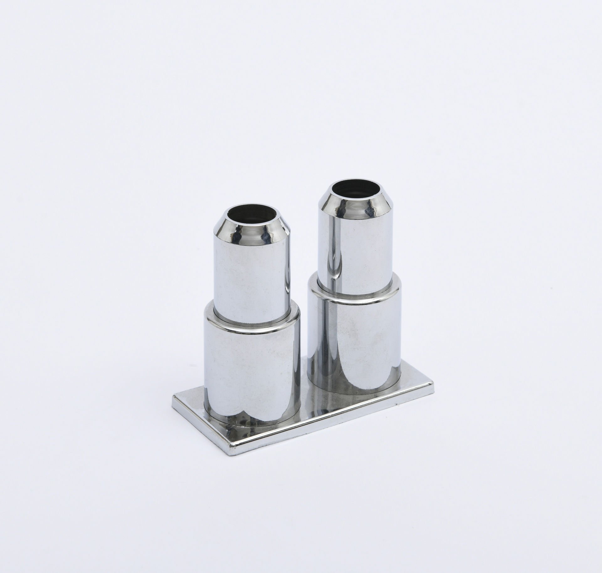 KROM ÇİFTLİ YAYLI 9 CM PLASTİK BORU GİZLEME